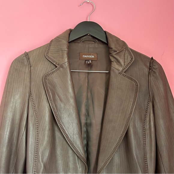 Danier Real Leather Jacket Brown - Picture 4 of 11